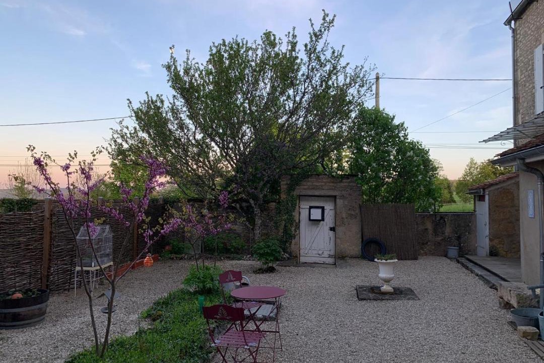 Photo of Others in Flavigny-sur-Ozerain