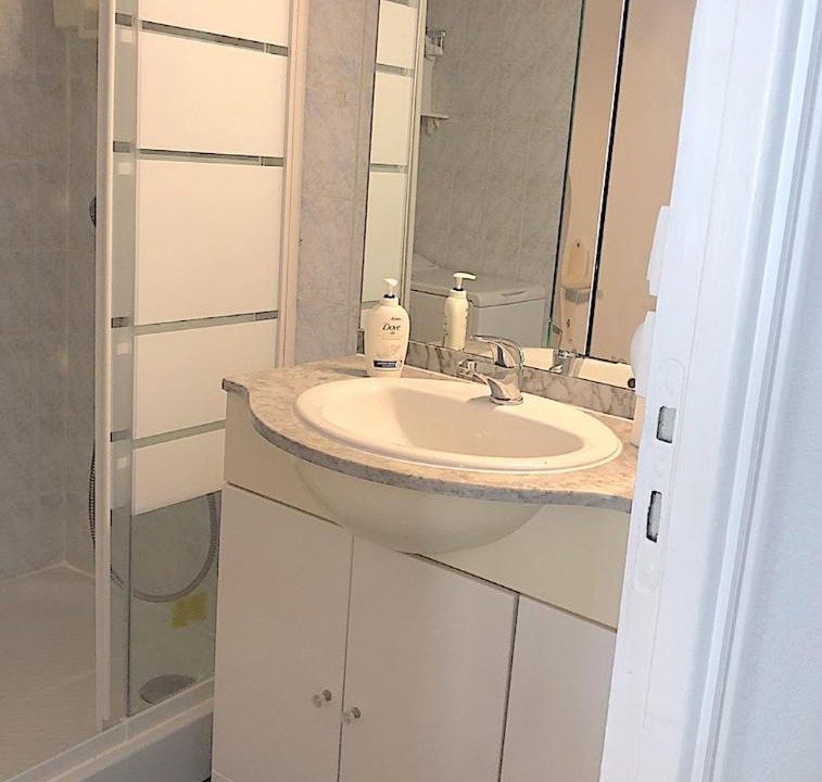 Photo of Bathroom in Clichy