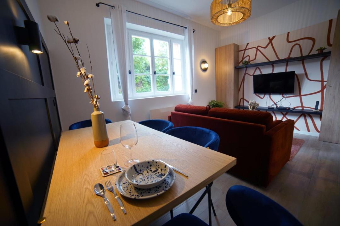 Photo of Others in Montchapet