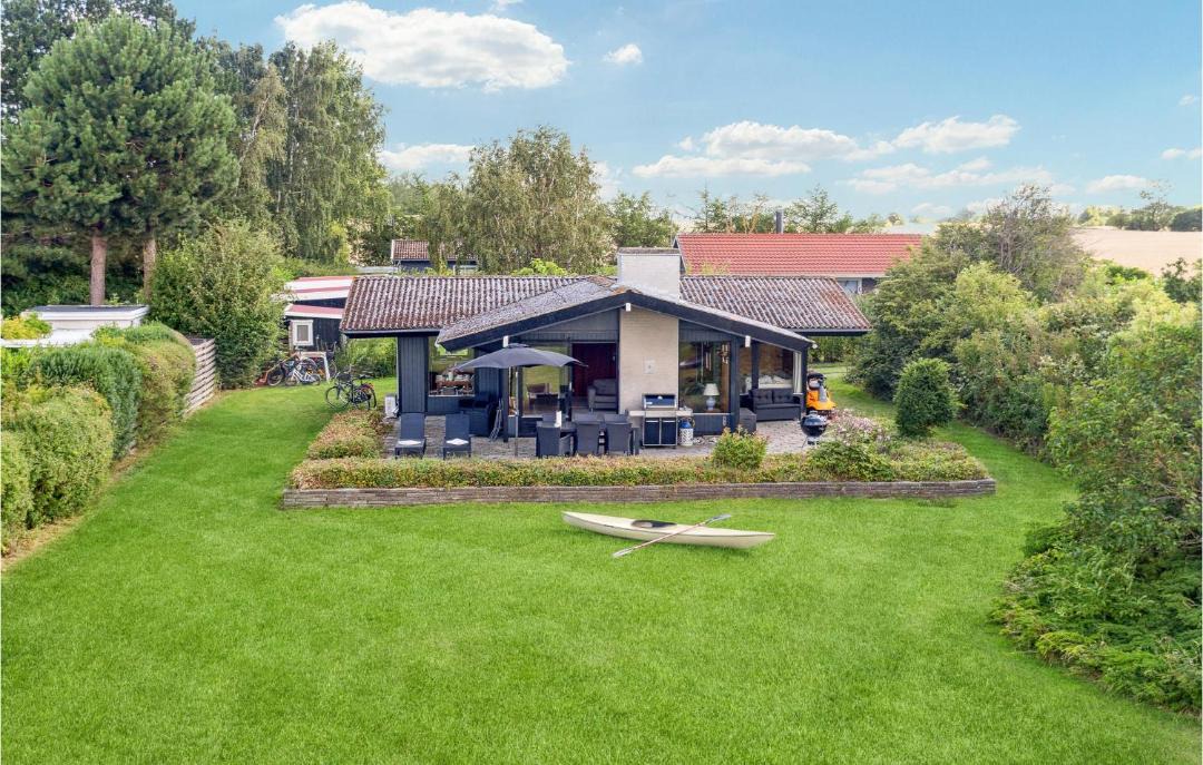 Photo of Others in Fej