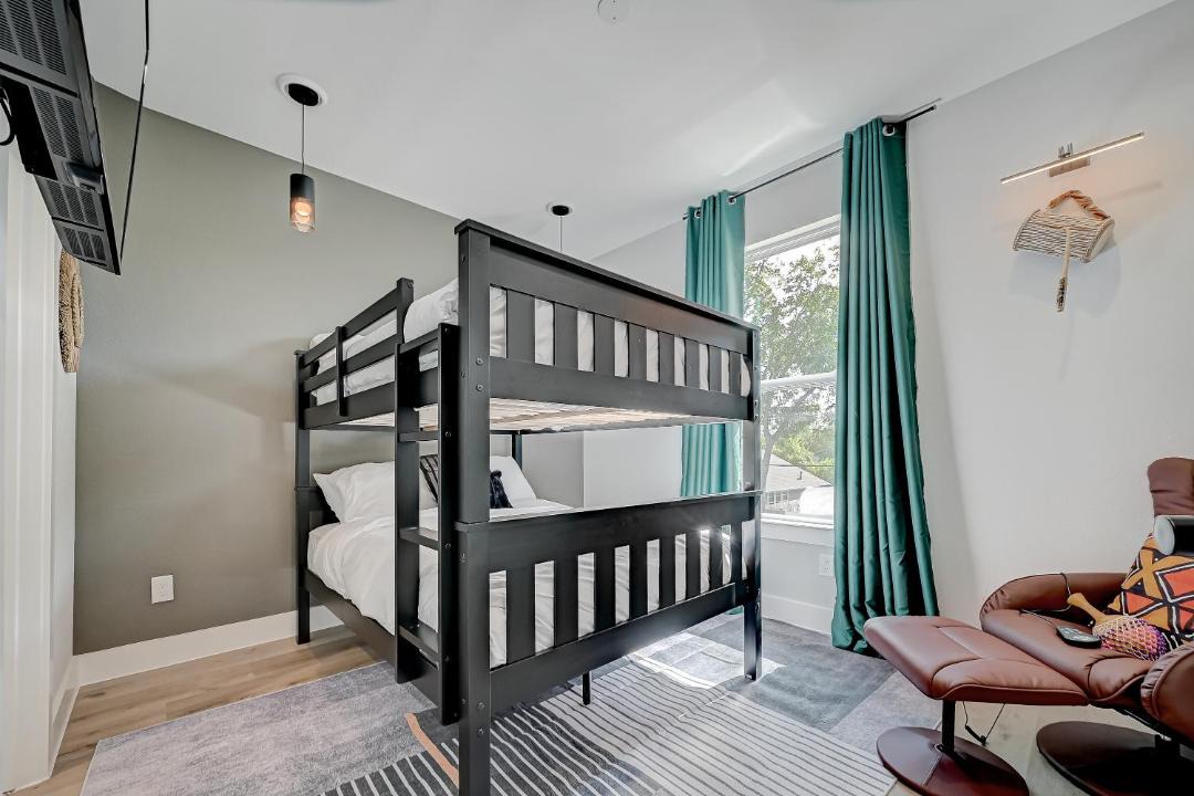 Photo of Bedroom in Northside