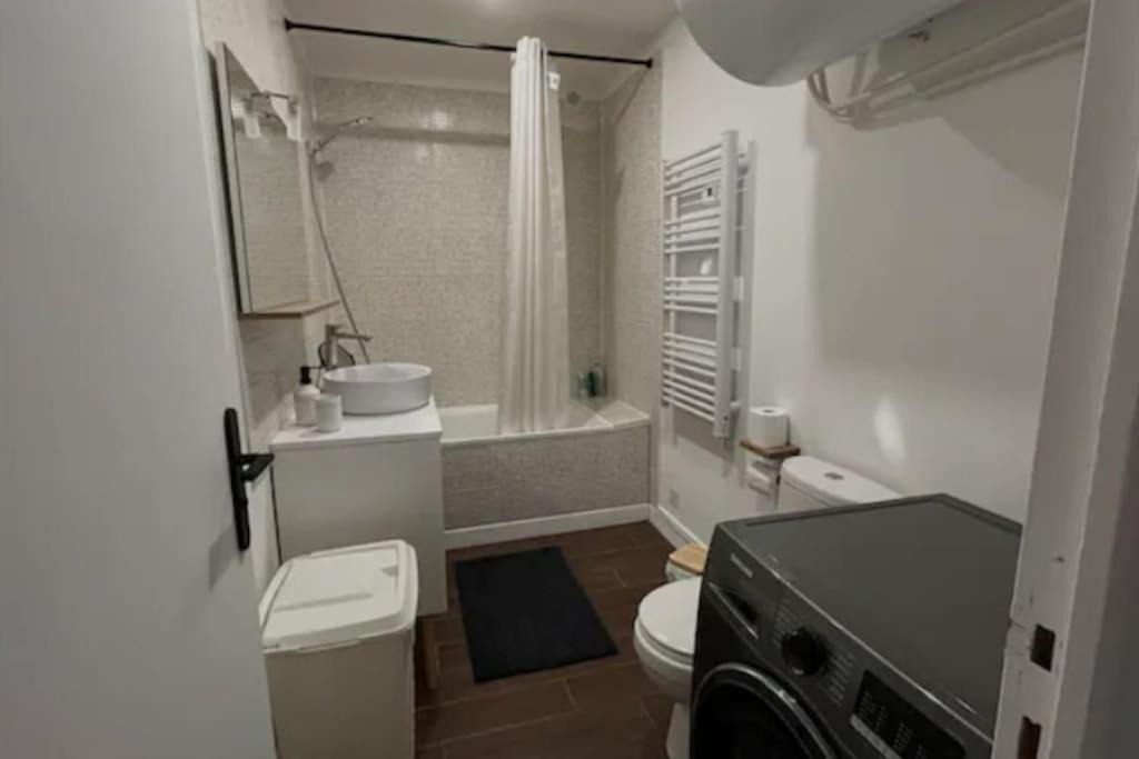 Photo of Bathroom in Saint-Valery-en-Caux