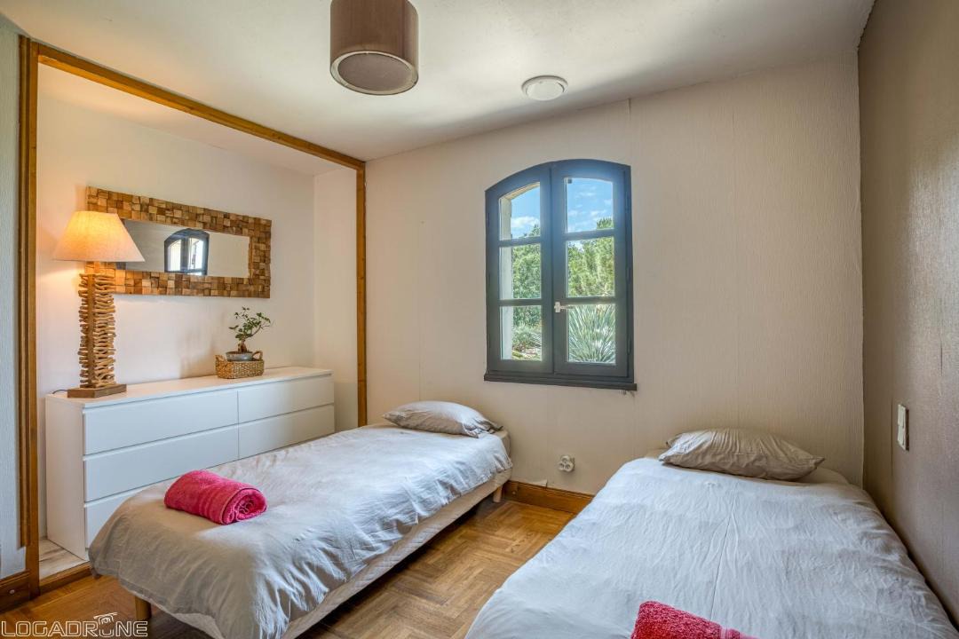 Photo of Bedroom in Montaigu-de-Quercy