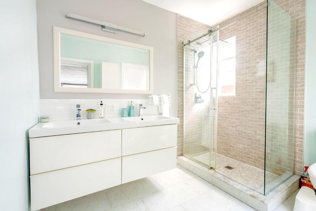 Photo of Others in High Park North