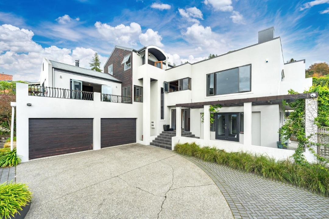 Photo of Buildings in Acacia Bay