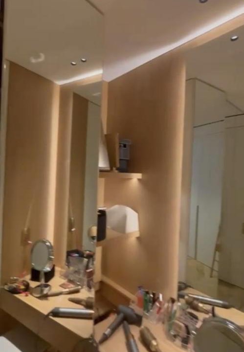 Photo of Others in Porte-Dauphine