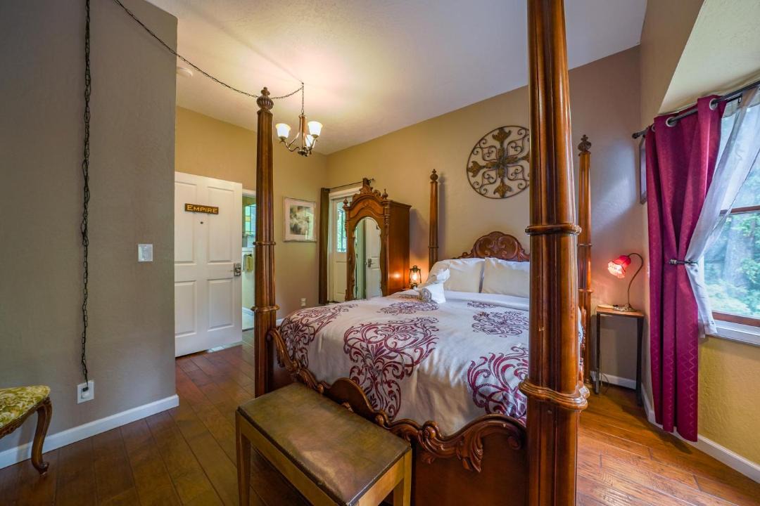 Photo of Bedroom in Nevada City