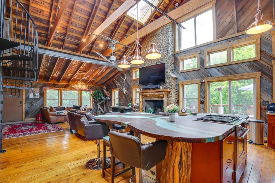 Photo of Livingroom in Pacific