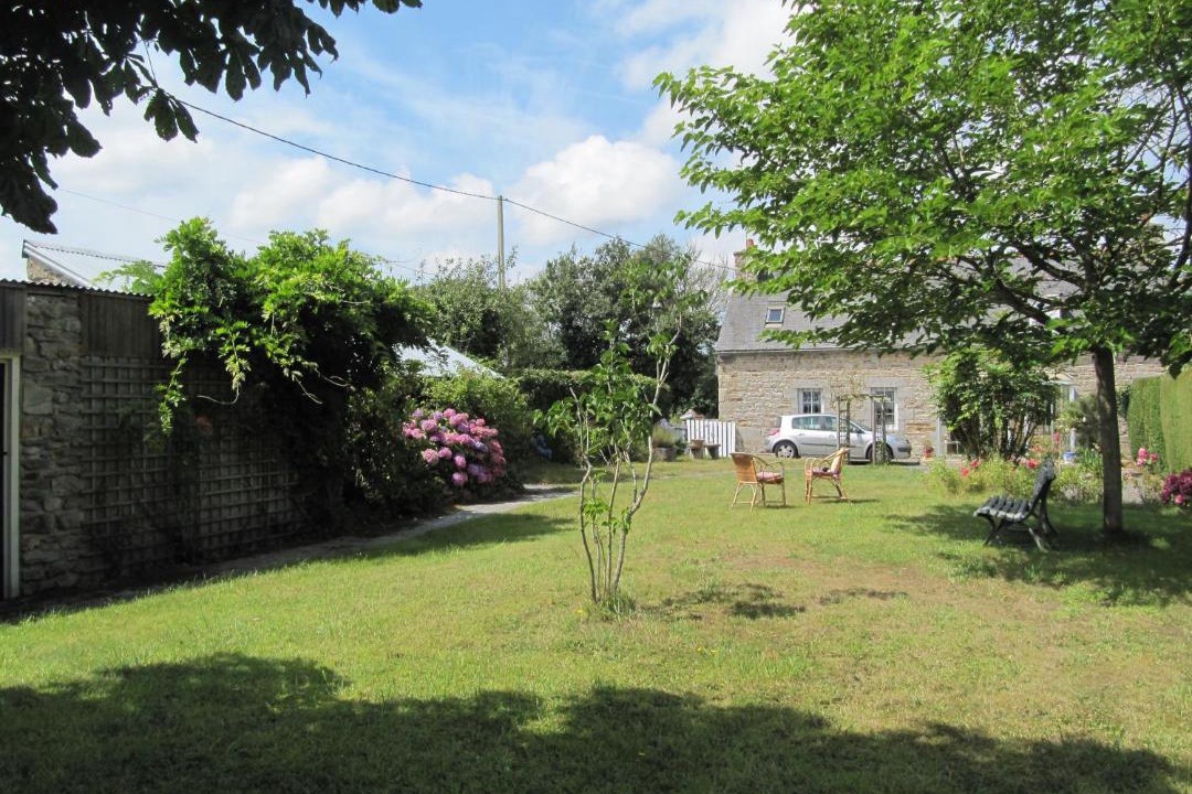 Photo of Others in Brelidy