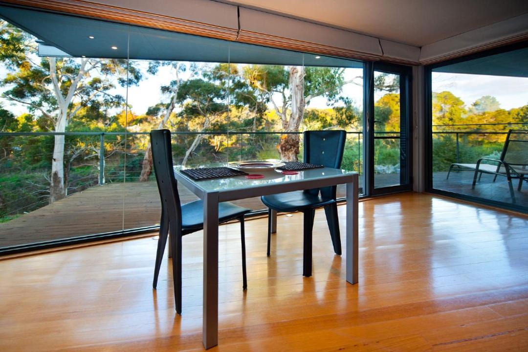 Photo of Others in Hepburn