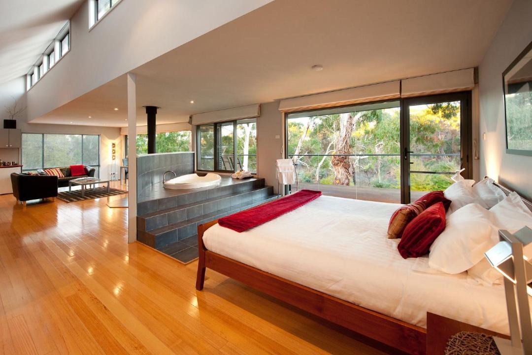 Photo of Others in Hepburn