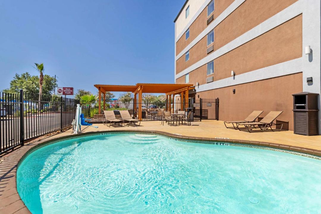 Photo of Others in Government Hill