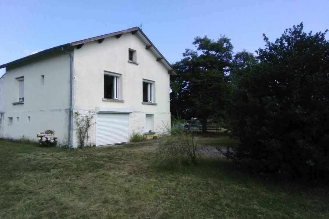 Photo of Buildings in Miramont-de-Guyenne