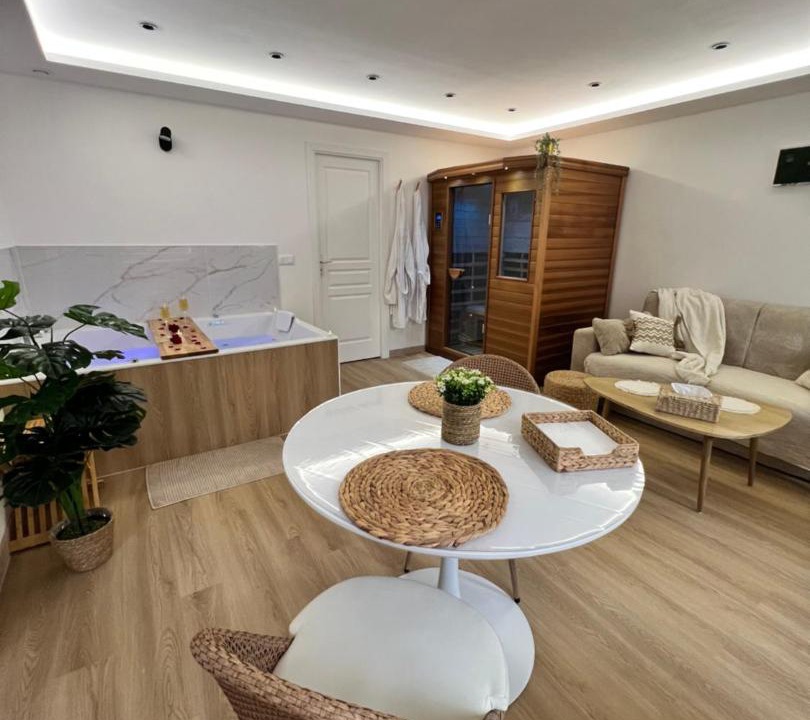 Photo of Livingroom in Calais Frethun