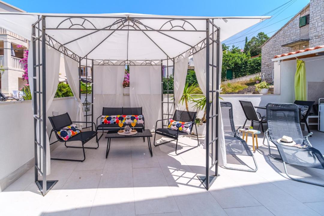 Photo of Patio Balcony in Cove Makarac (Milna)