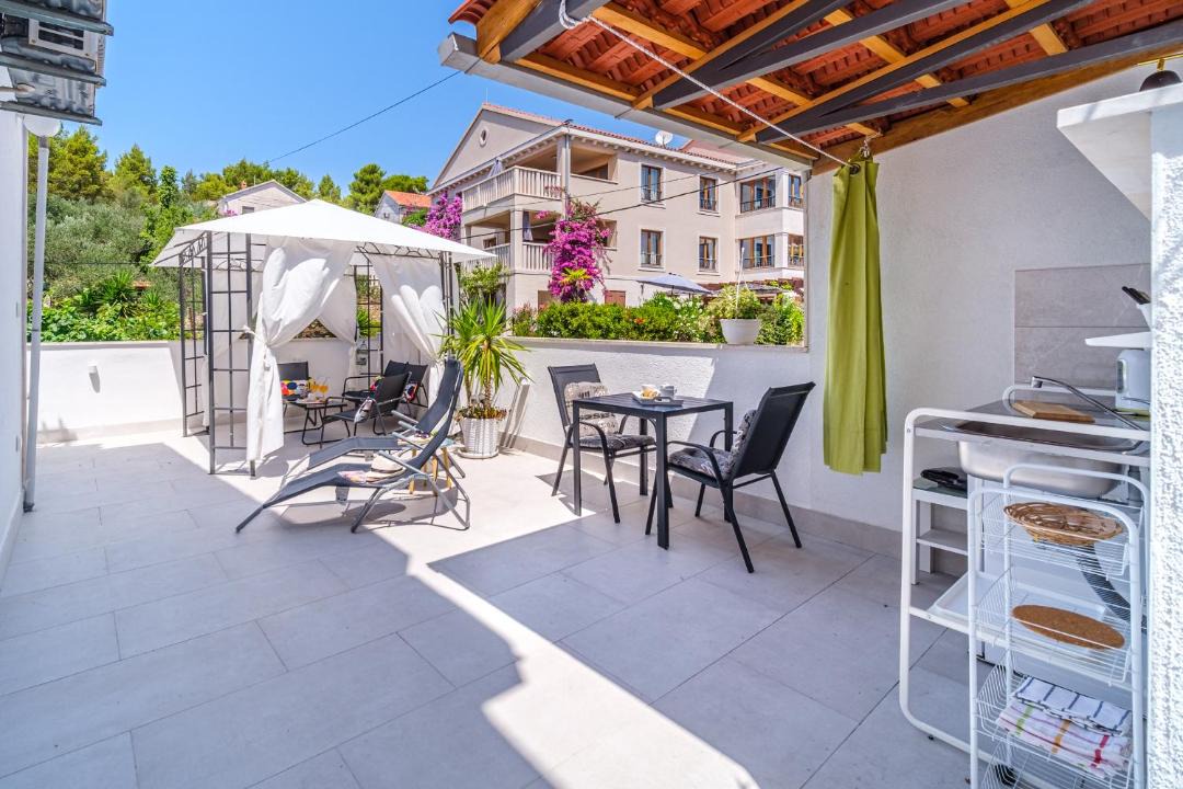 Photo of Patio Balcony in Cove Makarac (Milna)
