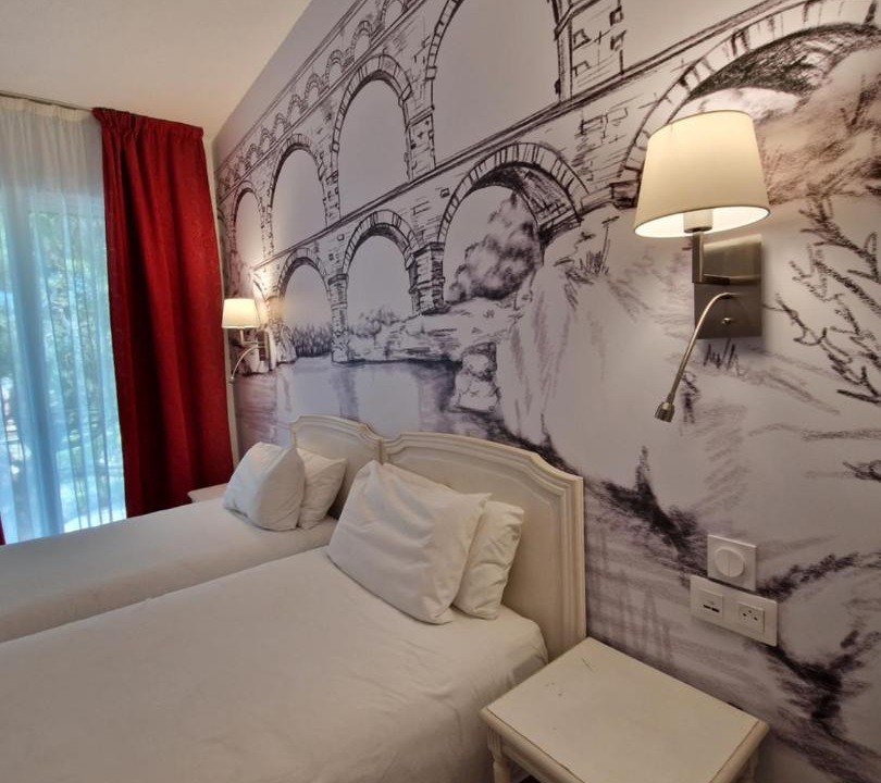 Photo of Others in Beaucaire