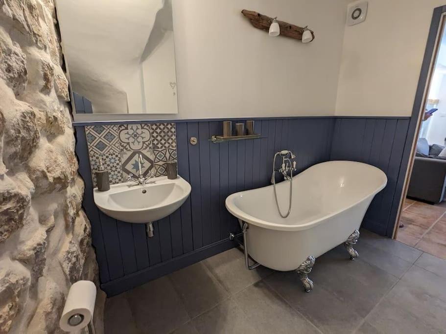 Photo of Bathroom in Bize-Minervois