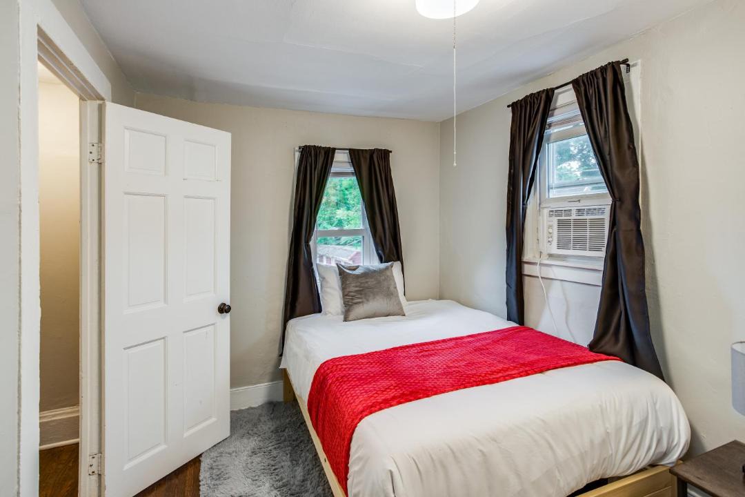 Photo of Bedroom in Downtown Rochester
