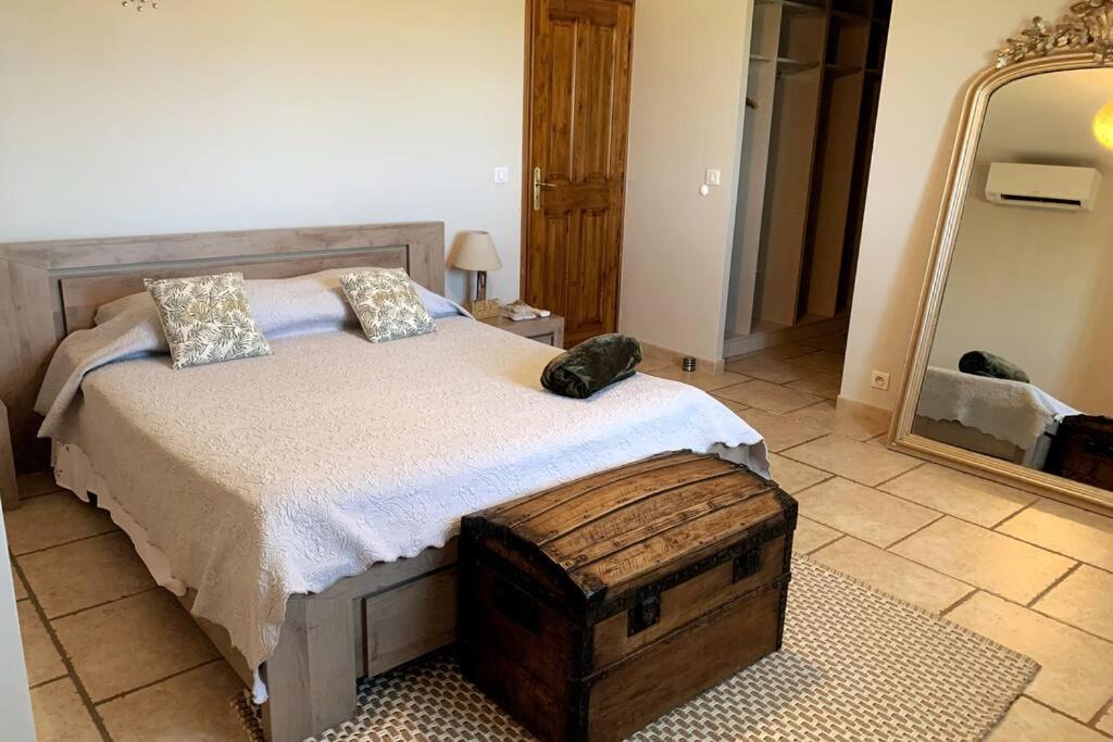 Photo of Bedroom in Aureille