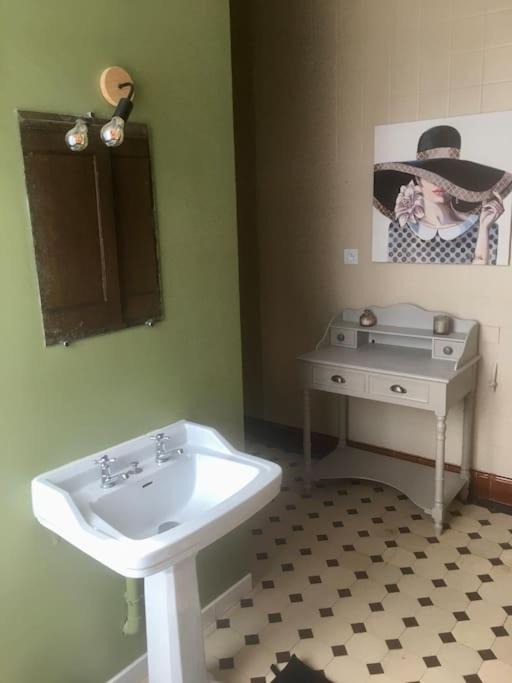 Photo of Bathroom in Auxi-le-Chateau