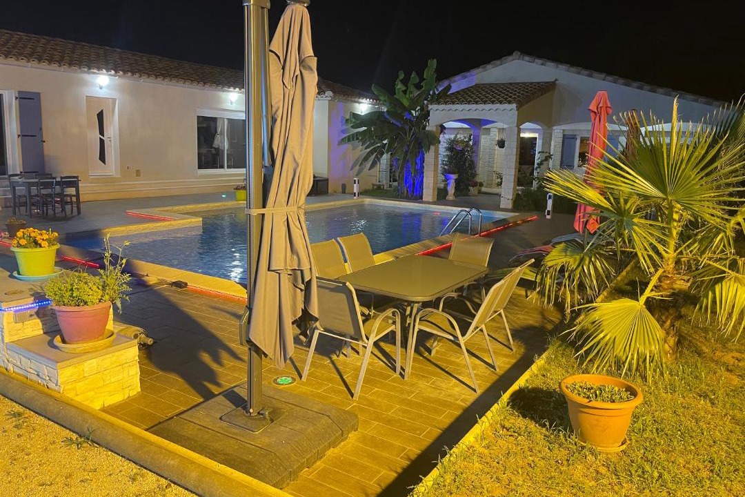 Photo of Others in Venejan