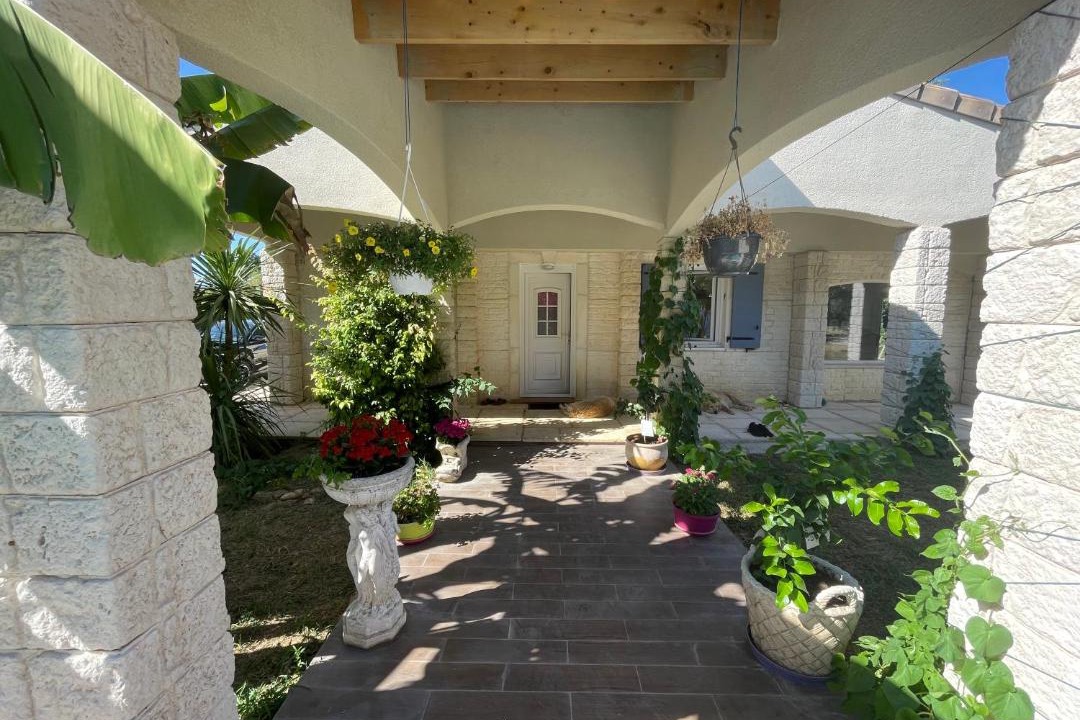 Photo of Others in Venejan