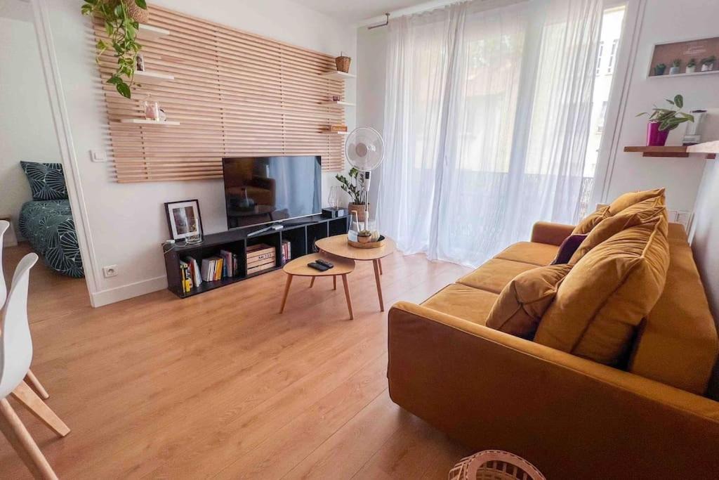 Photo of Livingroom in Clamart
