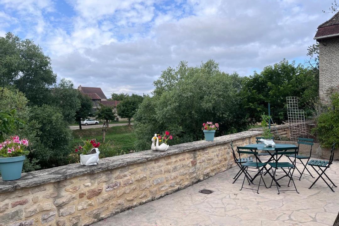 Photo of Patio Balcony in Verdun-sur-le-Doubs