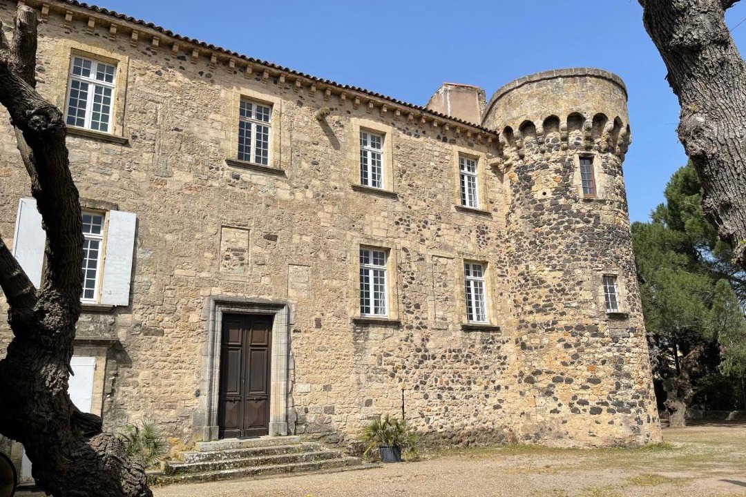 Photo of Buildings in Cazouls-d'Herault