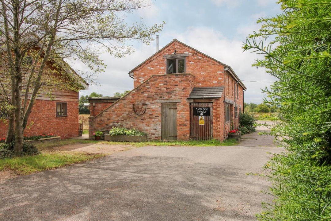 Photo of Others in Wollerton