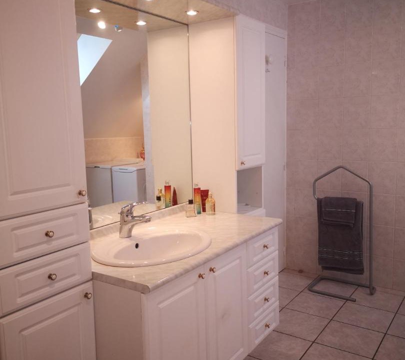 Photo of Others in Mende