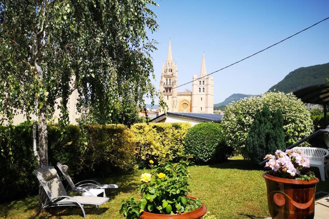 Photo of Others in Mende