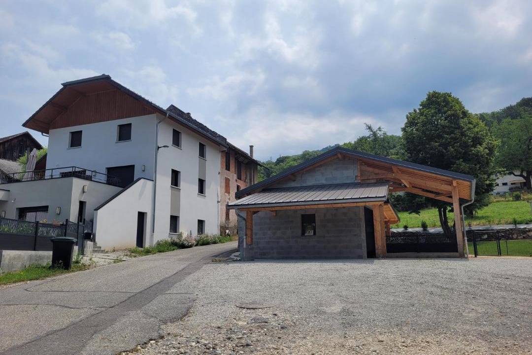 Photo of Buildings in Les Mollettes