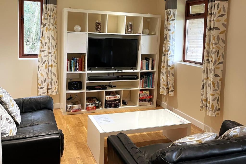 Photo of Livingroom in Piltdown