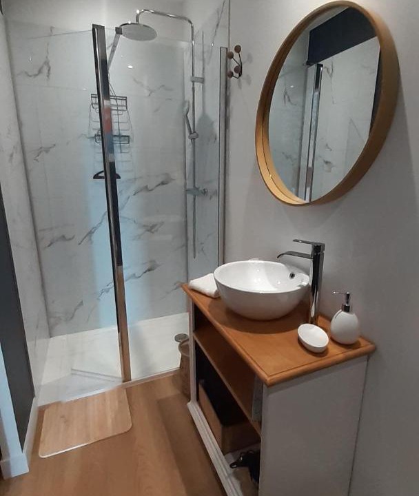 Photo of Bathroom in Saint-Aubin-des-Ormeaux