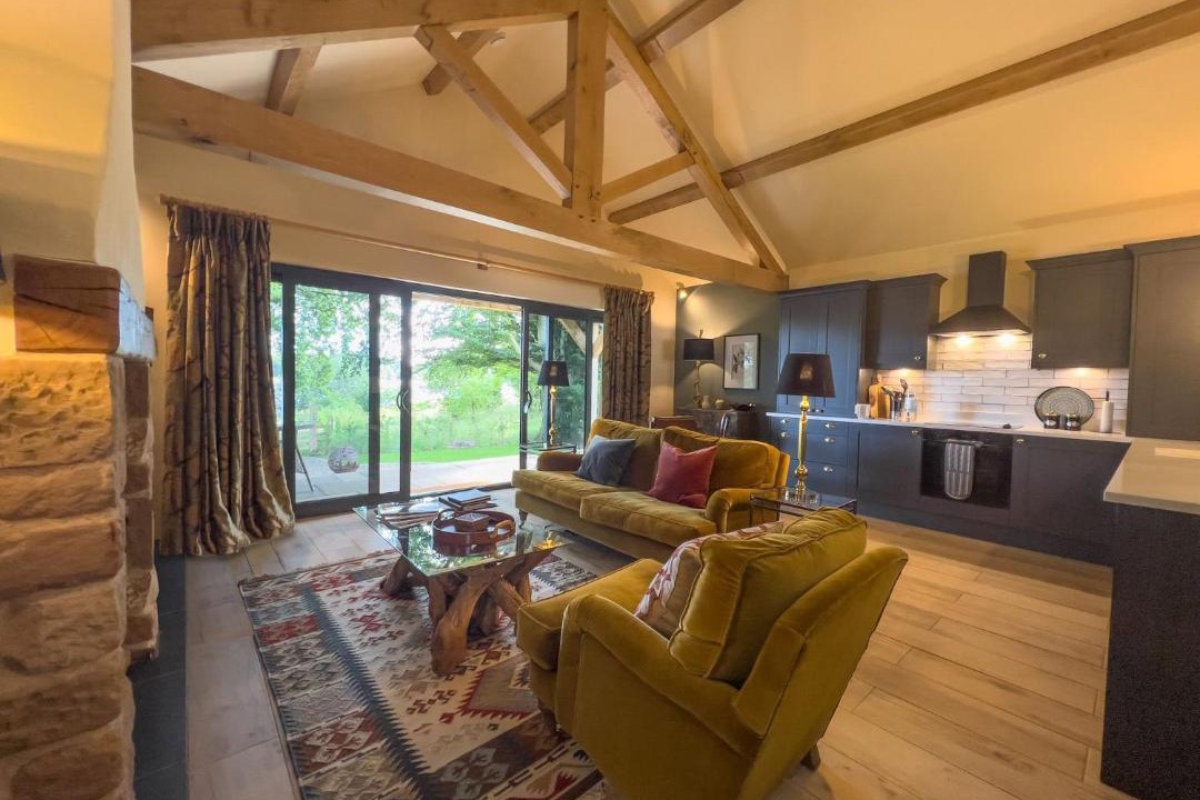 Photo of Others in Wing