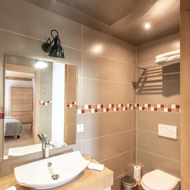 Photo of Bathroom in Vernier