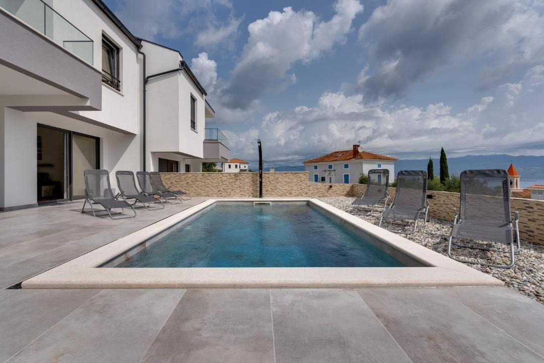 Photo of Outdoor in Risika