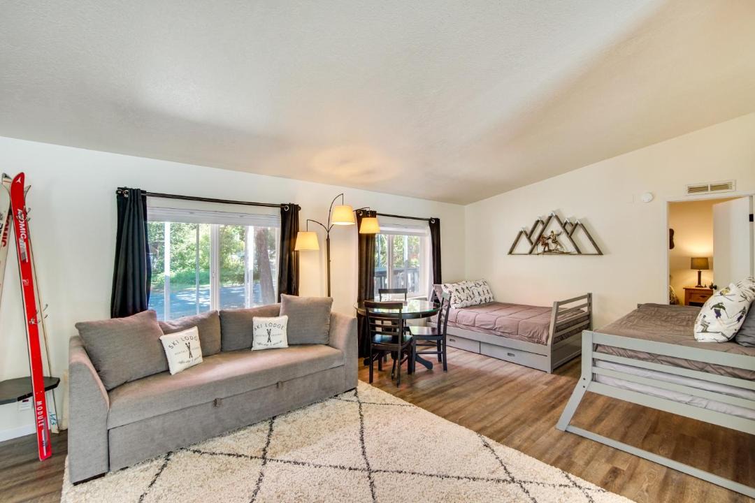 Photo of Others in Packwood