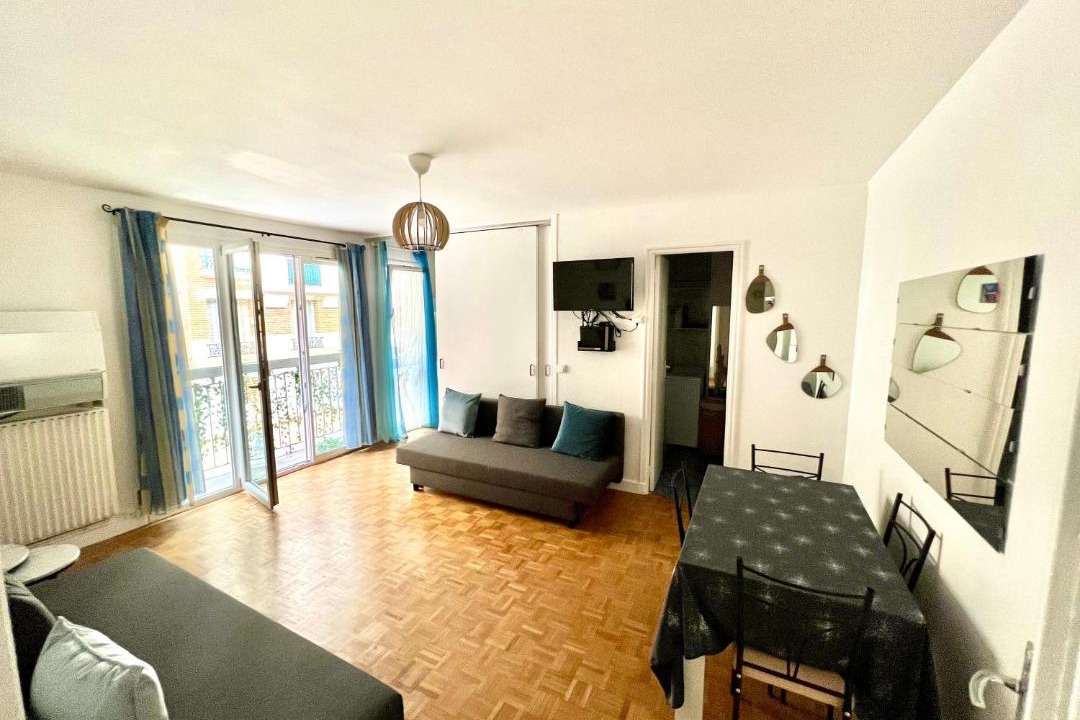 Photo of Livingroom in Clichy