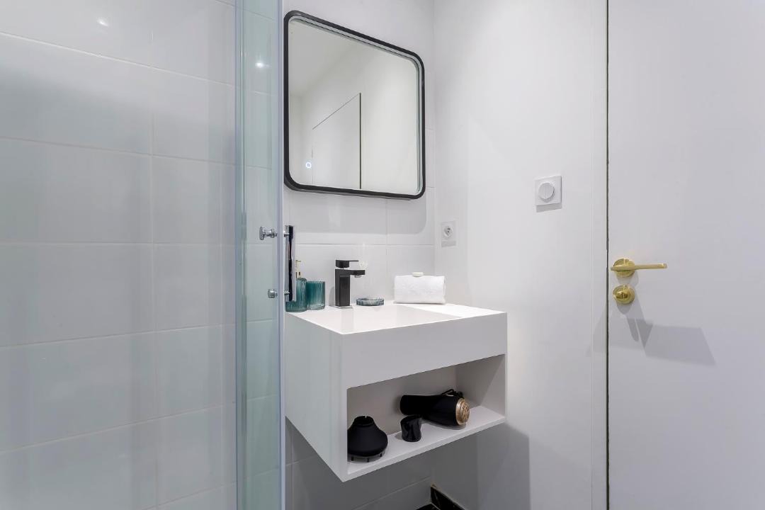 Photo of Bathroom in 3rd Arrondissement