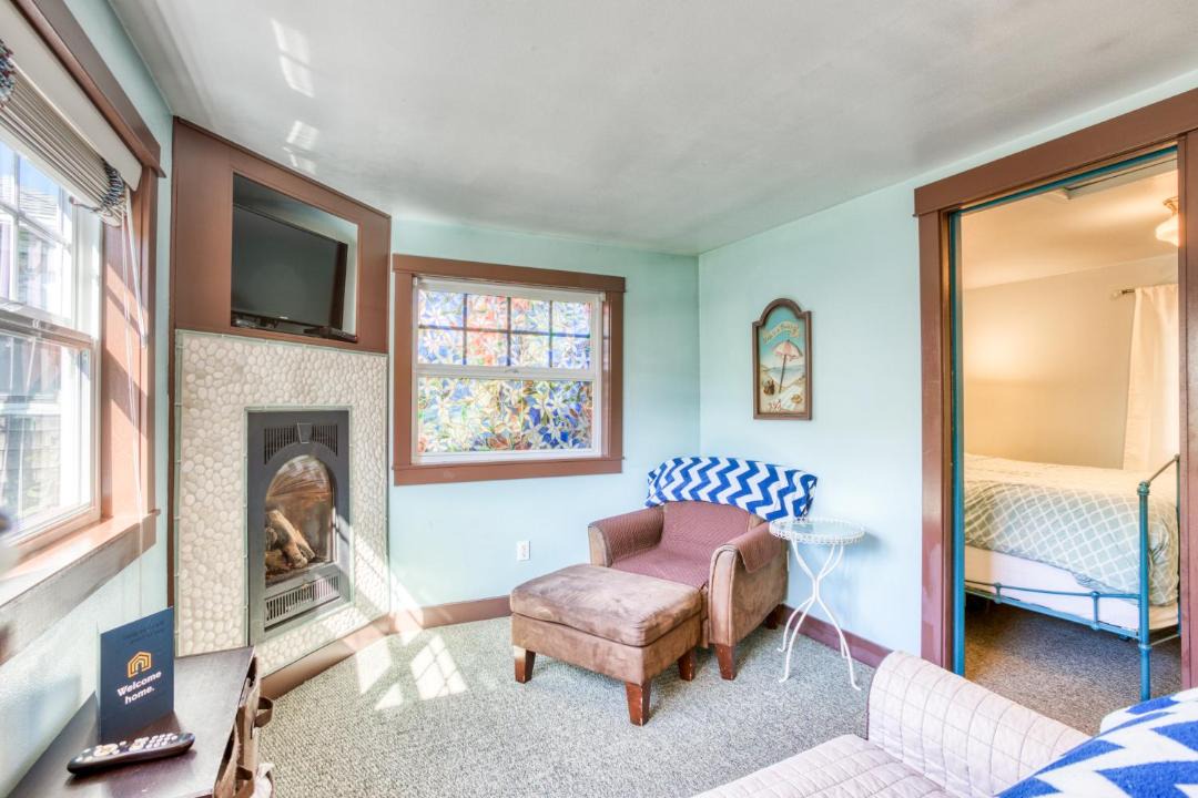 Photo of Others in Downtown Cannon Beach