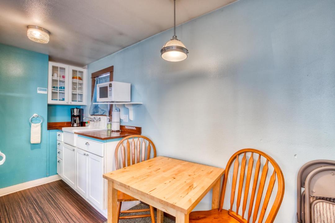 Photo of Others in Downtown Cannon Beach