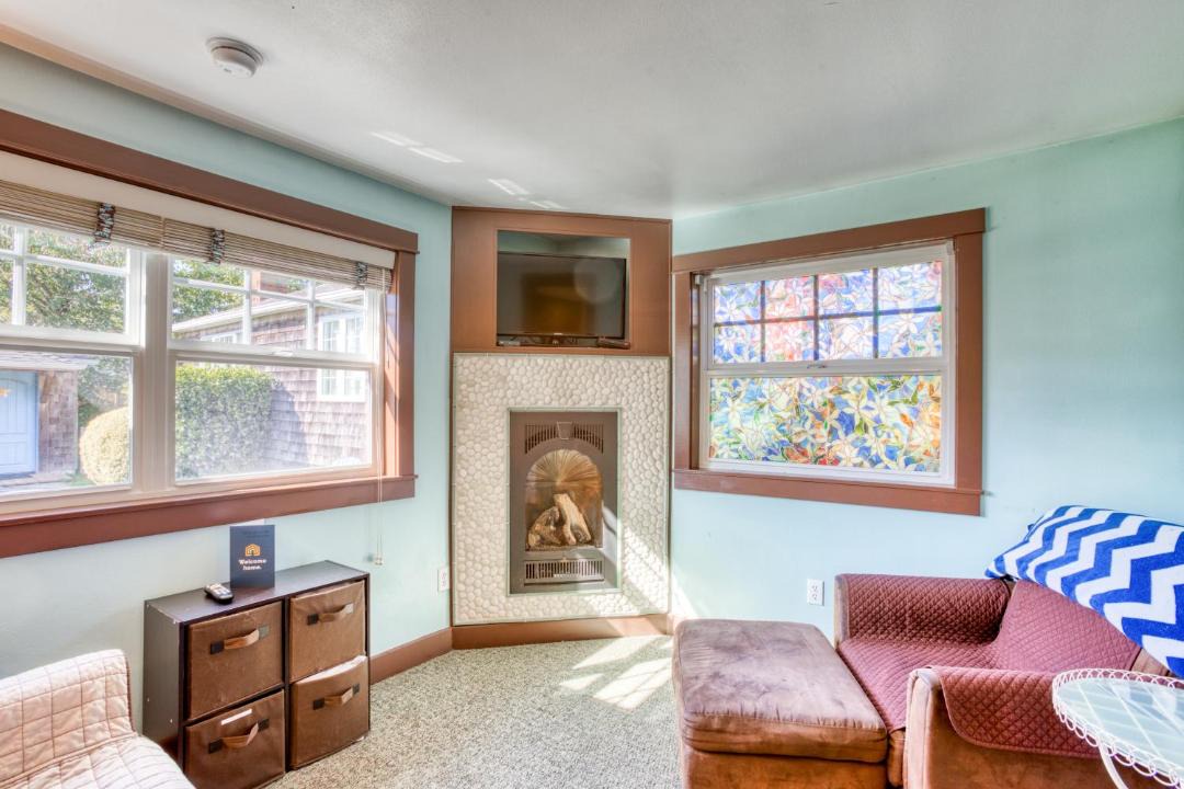 Photo of Others in Downtown Cannon Beach