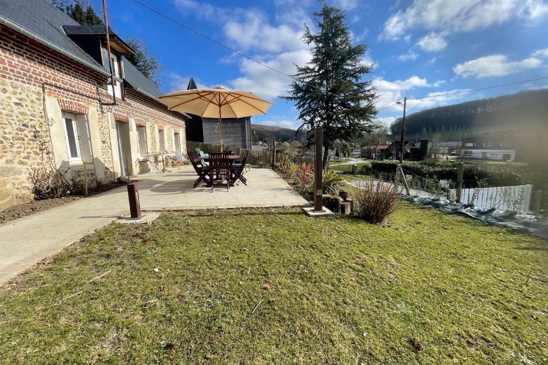 Photo of Others in Valmont