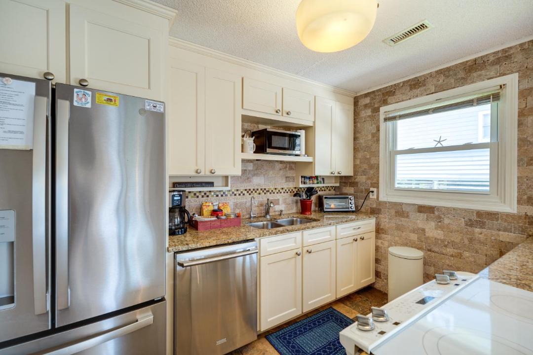 Photo of Kitchen in Brigands' Bay
