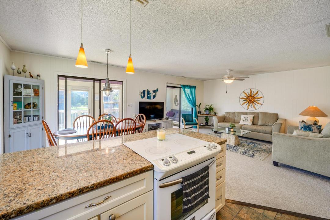 Photo of Kitchen in Brigands' Bay