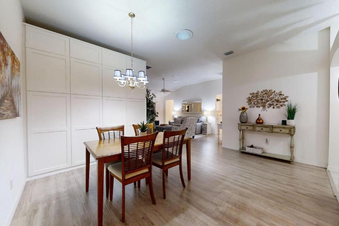 Photo of Livingroom in Virginia Trace