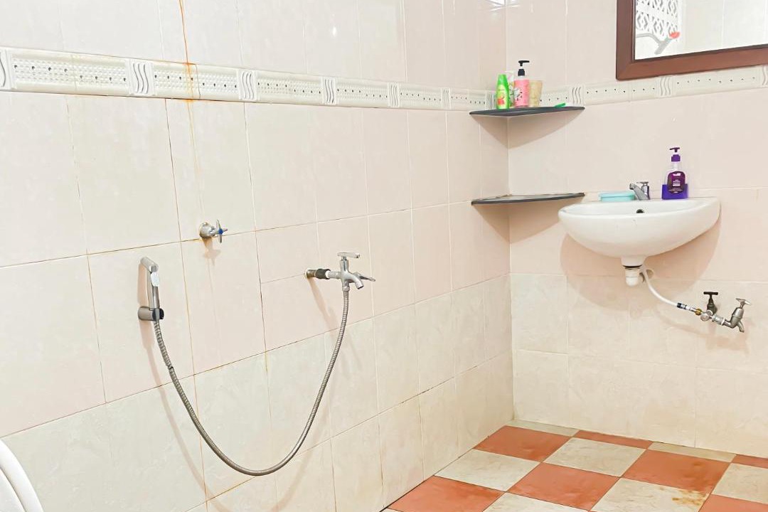 Photo of Bathroom in Teluk Kumbar